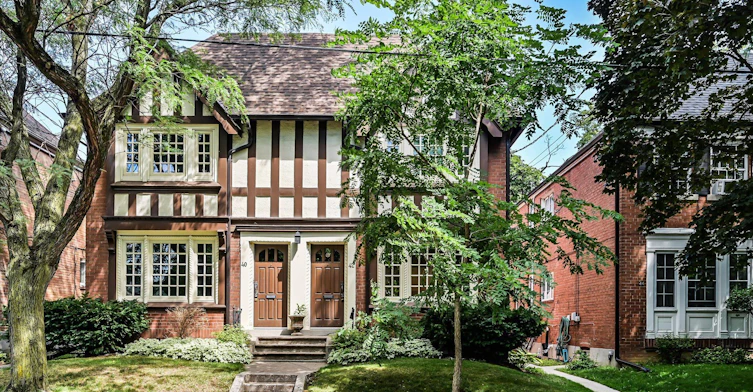 Main-42 Strathgowan Avenue, Toronto, ON, M4N 1B9