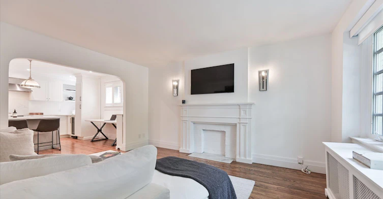 Main-42 Strathgowan Avenue, Toronto, ON, M4N 1B9 - 2