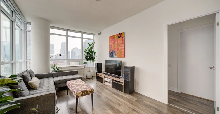 2711-365 Church Street, Toronto, ON, M5B 0B5 - 10