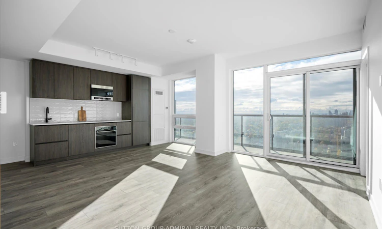 2902-127 Broadway Avenue