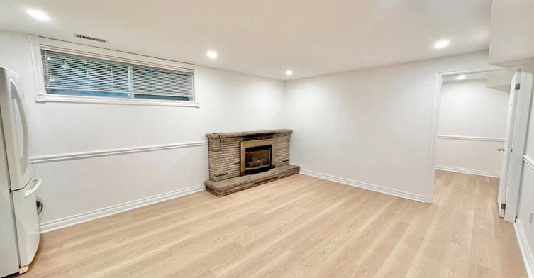 Bsmt-41 Fleetwell Court, Toronto, ON, M2R 1L4