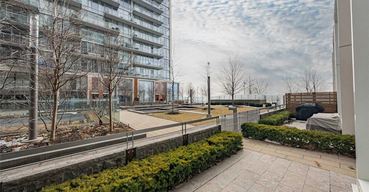 TH-113-29 Queens Quay E, Toronto, ON, M5E 0A4 - 2