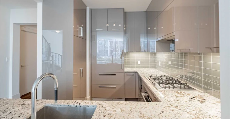 TH-113-29 Queens Quay E, Toronto, ON, M5E 0A4 - 7