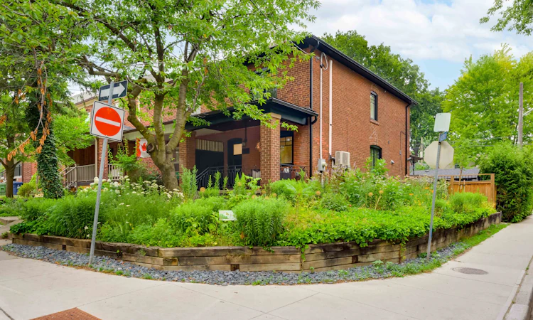 281 Arlington Avenue
