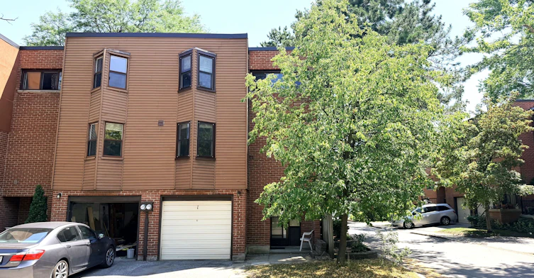 1 Grass Meadoway N/A, Toronto, ON, M2H 2V4
