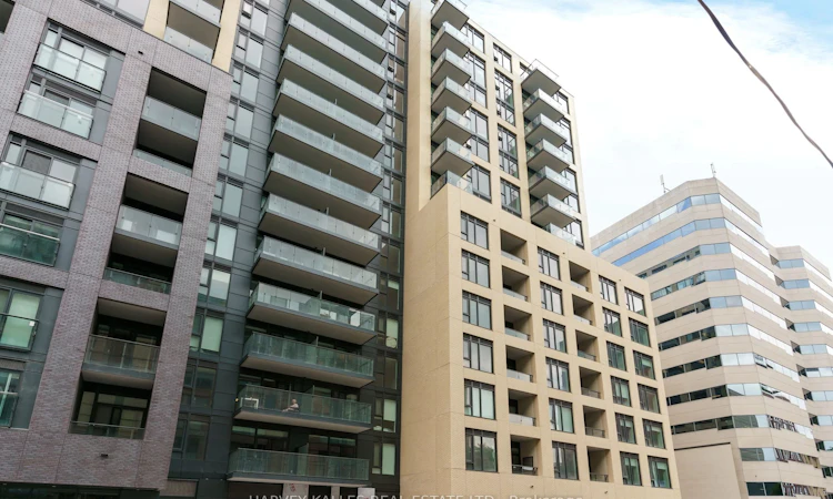 410-543 Richmond Street W