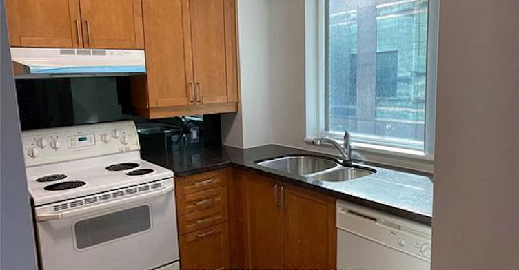 1903-55 Bloor Street East N/A E, Toronto, ON, M4W 1A9 - 25