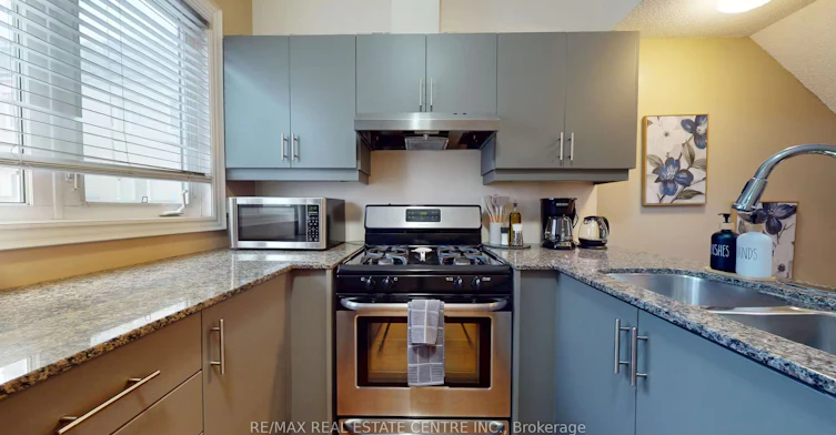 1376 Eglinton Avenue W, Toronto, ON, M6C 2E4 - 7