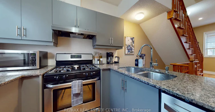 1376 Eglinton Avenue W, Toronto, ON, M6C 2E4 - 10
