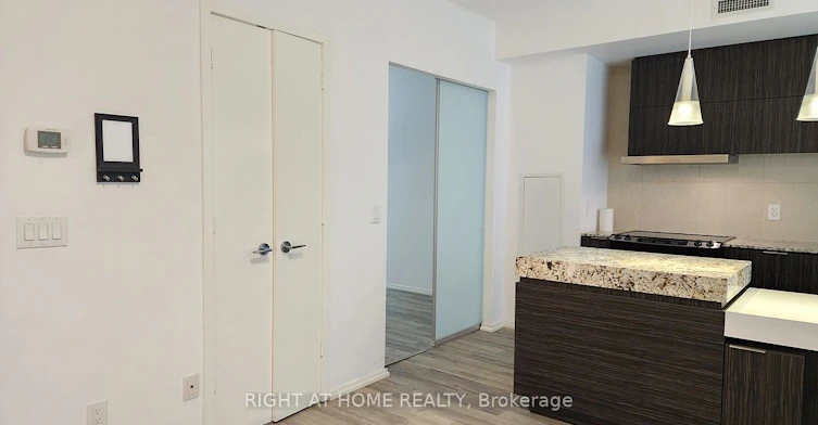 520-101 Charles Street E, Toronto, ON, M4Y 0A9 - 37