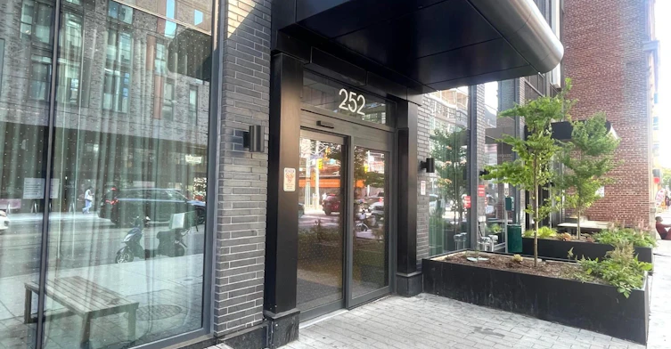 4109-252 Church Street, Toronto, ON, M5B 1Z2 - 3