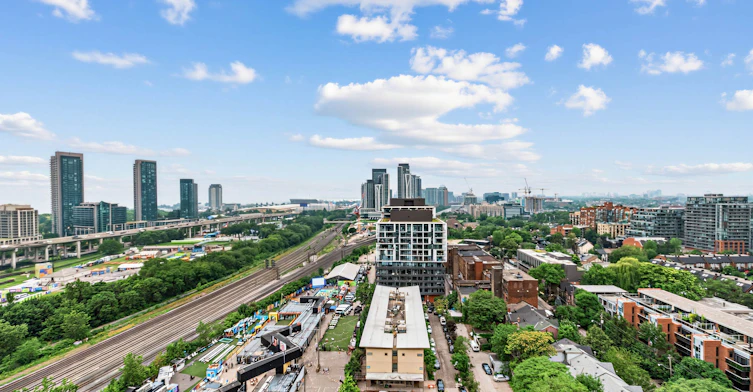 1811W-27 Bathurst Street, Toronto, ON, M5V 2P1 - 21