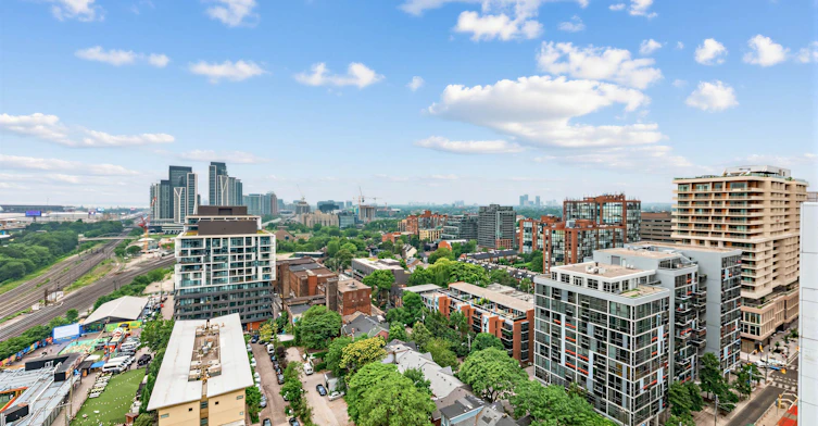1811W-27 Bathurst Street, Toronto, ON, M5V 2P1 - 22