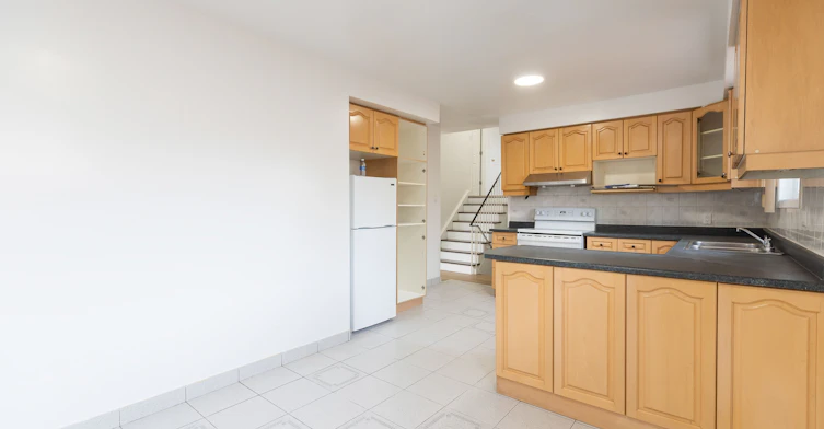 Upper-243 Apache Trail, Toronto, ON, M2H 2W3 - 10