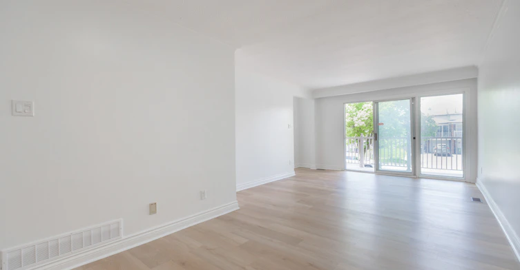 Upper-243 Apache Trail, Toronto, ON, M2H 2W3 - 3