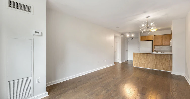512-109 Front Street E, Toronto, ON, M5A 4P7 - 5
