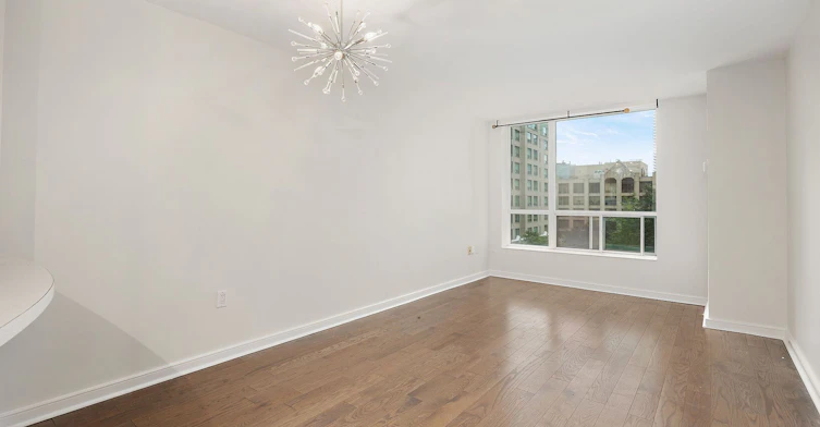 512-109 Front Street E, Toronto, ON, M5A 4P7 - 3