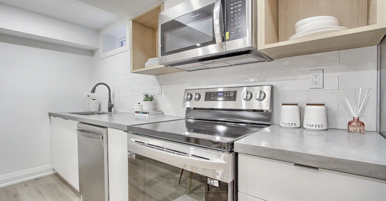 Unit 4-1201 Dovercourt Road, Toronto, ON, M6H 2Y1 - 6