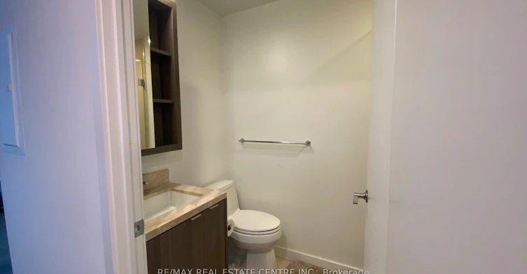 4811-115 Blue Jays Way, Toronto, ON, M5V 0N4 - 8
