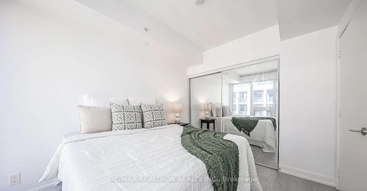 702-181 Dundas Street E, Toronto, ON, M5A 1Z4 - 8