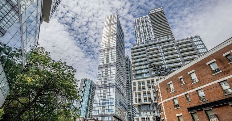 702-181 Dundas Street E, Toronto, ON, M5A 1Z4 - 2