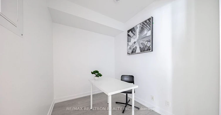 702-181 Dundas Street E, Toronto, ON, M5A 1Z4 - 7