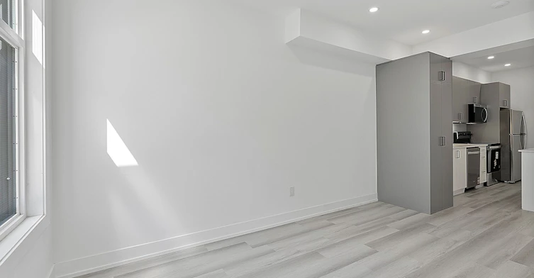 Main #2-591 Oakwood Avenue, Toronto, ON, M6E 2X8 - 2
