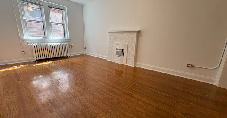 10-42 Barton Avenue, Toronto, ON, M6G 1P3 - 3