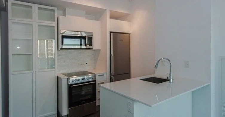 3308-42 Charles Street E, Toronto, ON, M4Y 1T4 - 11
