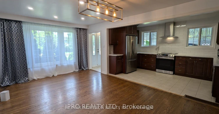 16 Cresthaven Drive, Toronto, ON, M2H 1L7 - 9