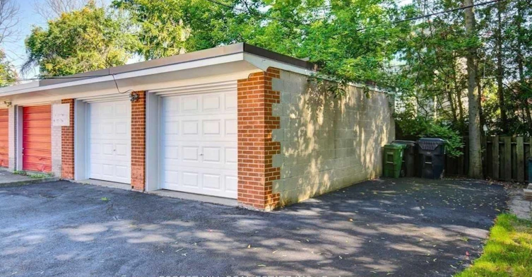 Lower-19 Charlemagne Drive, Toronto, ON, M2N 4H7 - 2
