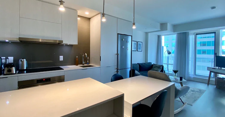 2812-1 Bloor Street E, Toronto, ON, M4W 0A9 - 2