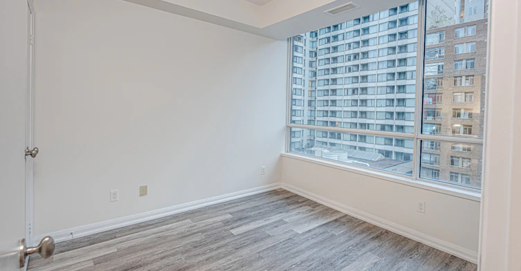 1117-111 Elizabeth Street, Toronto, ON, M5G 1P7 - 6