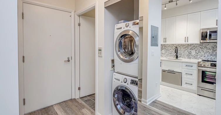 1117-111 Elizabeth Street, Toronto, ON, M5G 1P7 - 13