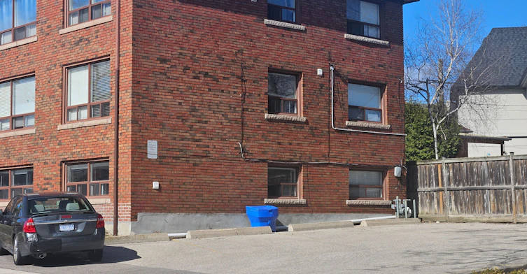 3-401 Winnett Avenue, Toronto, ON, M6C 3M2 - 32