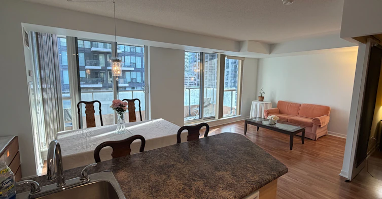 1207-76 Shuter Street, Toronto, ON, M5B 1B4 - 2