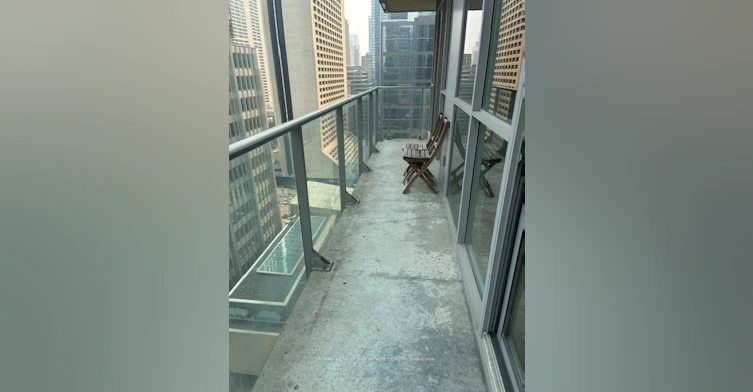 1707-126 Simcoe Street, Toronto, ON, M5H 4E6 - 11