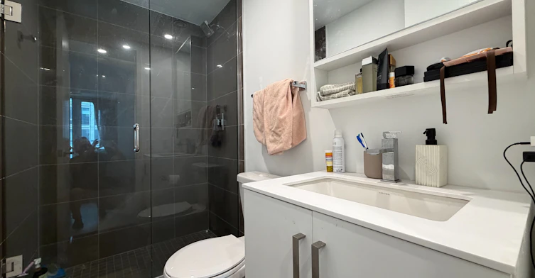 1701-88 Queen Street, Toronto, ON, M5C 0B6 - 10
