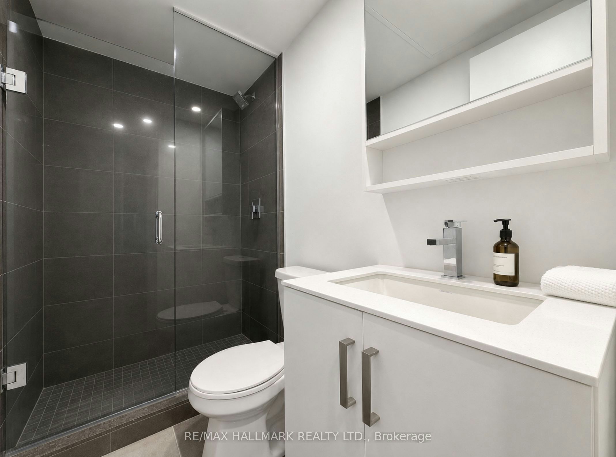 1701-88 Queen Street E, Toronto, ON, M5C 0B6 - 10