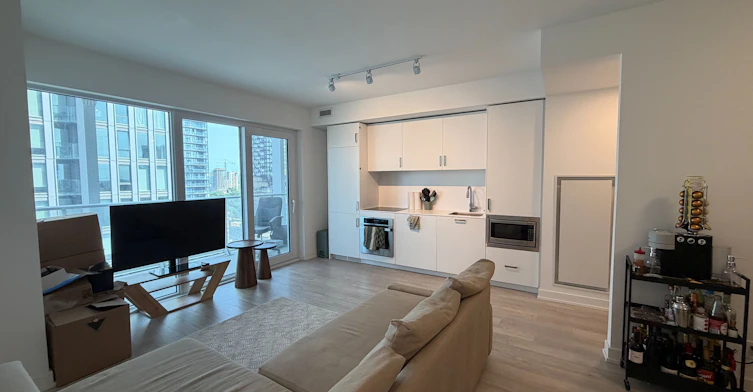 1701-88 Queen Street, Toronto, ON, M5C 0B6 - 3