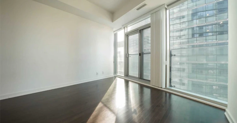 2810-14 York Street, Toronto, ON, M5J 0B1 - 2
