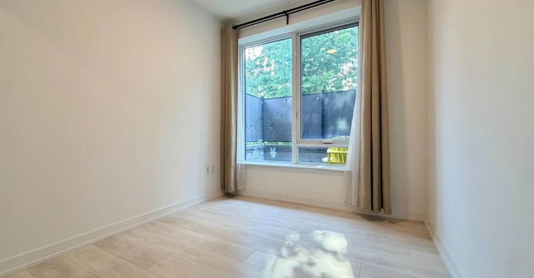 103-34 Tubman Avenue, Toronto, ON, M5A 0R2 - 13
