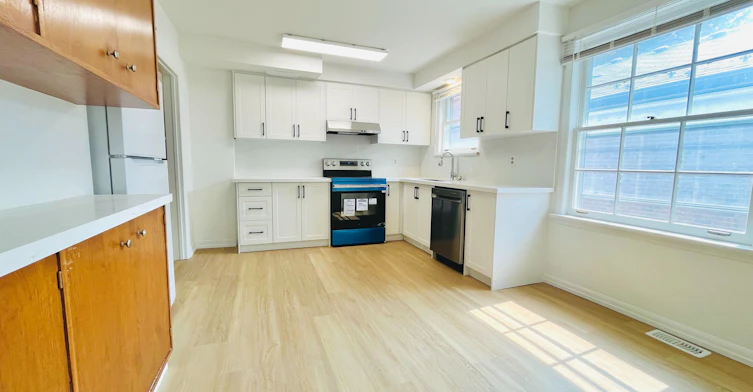 FRONT-79 Mckee Avenue, Toronto, ON, M2N 4C1 - 10