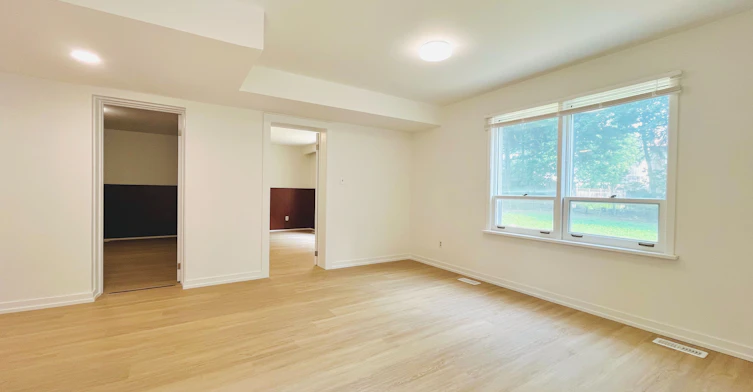 BACK-79 Mckee Avenue, Toronto, ON, M2N 4C1 - 3