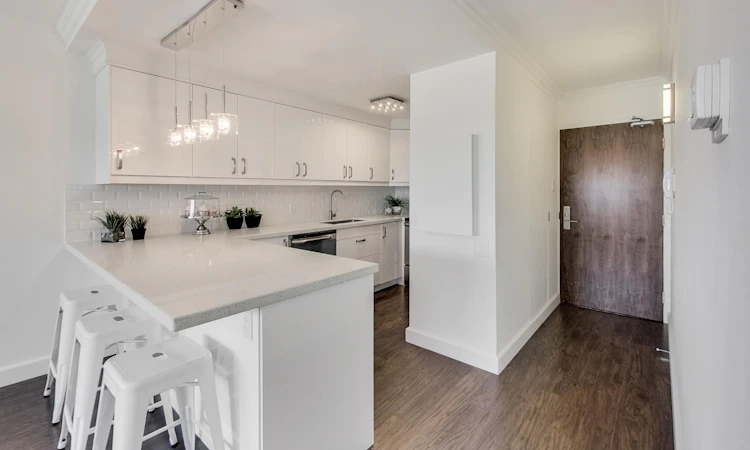1509-914 Yonge Street