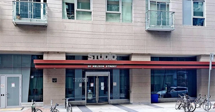 1209-30 Nelson Street, Toronto, ON, M5V 0H5