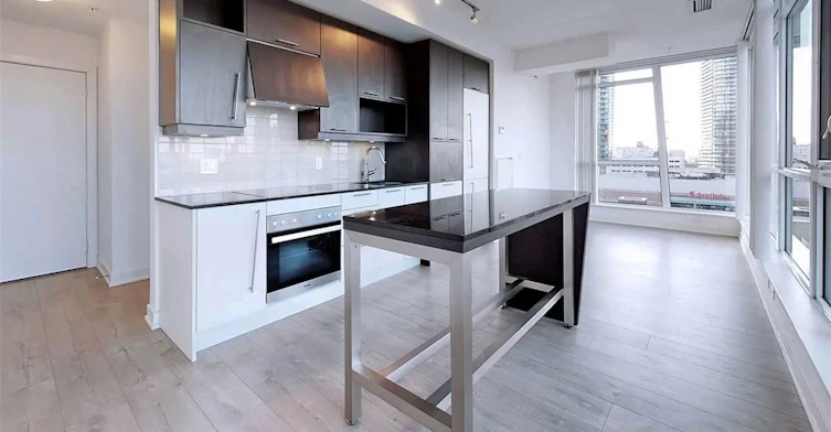 1209-30 Nelson Street, Toronto, ON, M5V 0H5 - 4