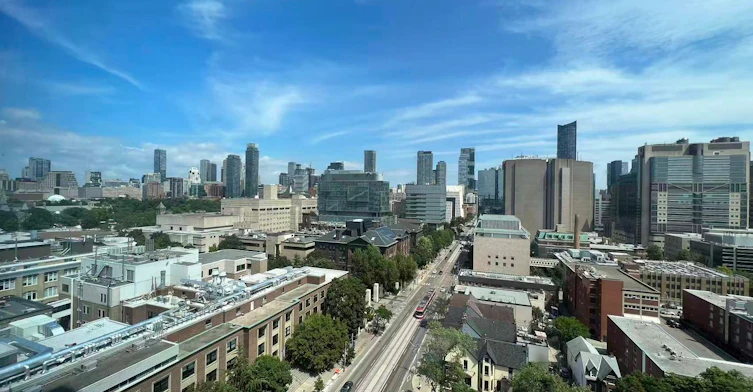 1407-203 College Street, Toronto, ON, M5T 1P9 - 14