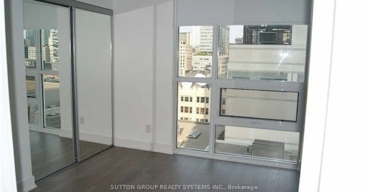 1103-318 Richmond Street W, Toronto, ON, M5V 0B4 - 6