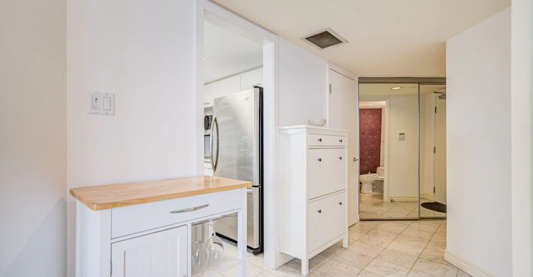 2715-38 Elm Street, Toronto, ON, M5G 2K5 - 13